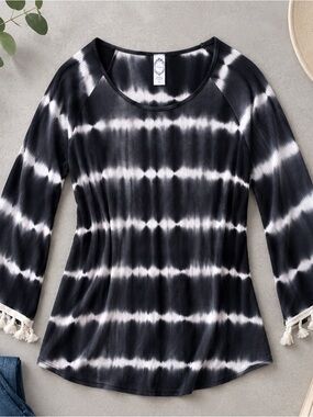 Honeyme Black & White Tie-Dye Tassel Sleeve Top – Size Small